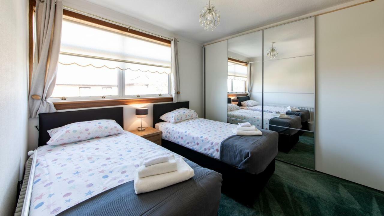 فيلا إدنبرةفي 3 Bed House W/Drive & Garden V/Fast Wifi Near Bioquarter المظهر الخارجي الصورة