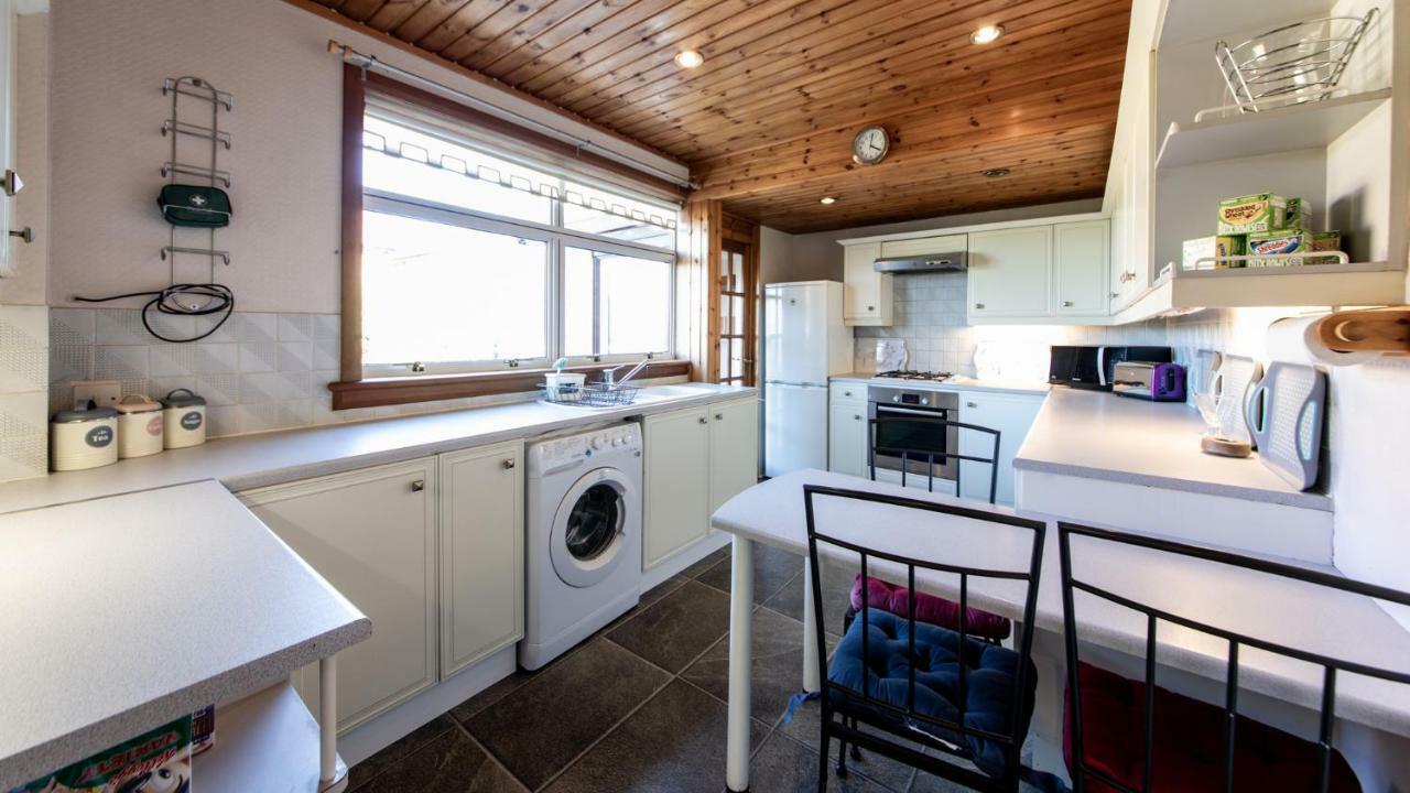 فيلا إدنبرةفي 3 Bed House W/Drive & Garden V/Fast Wifi Near Bioquarter المظهر الخارجي الصورة